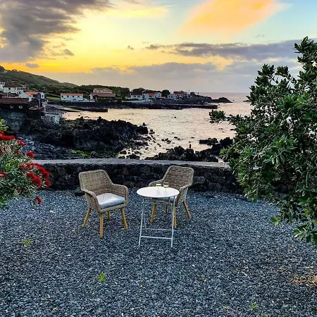 Holiday home The Boathouse: An Oceanfront